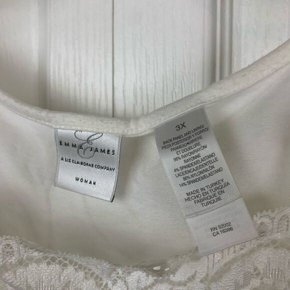 Emma James Lace Front Top - Picture 2 of 3